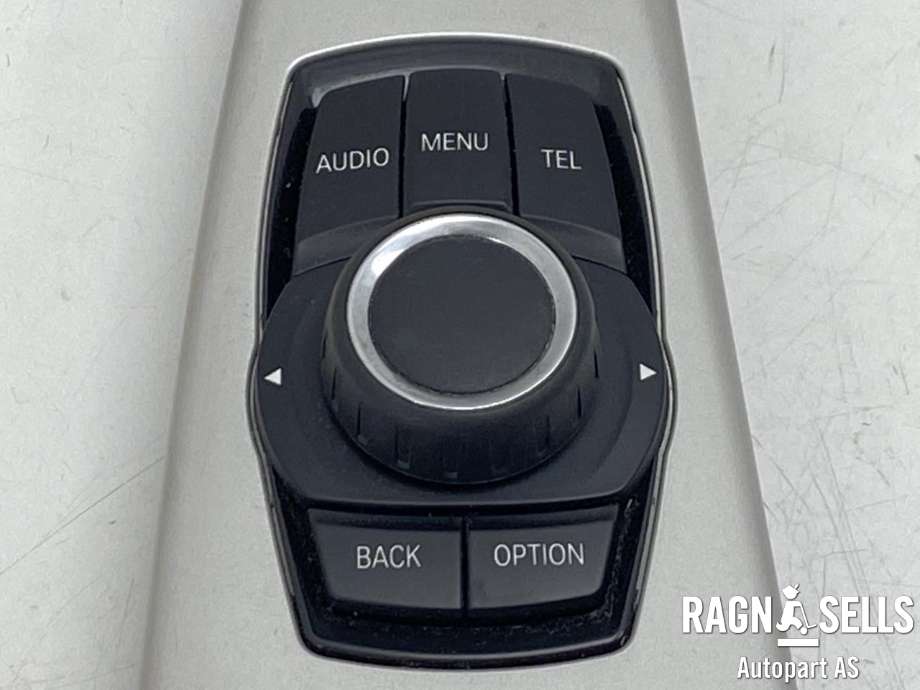 Bilstereo betjeningspanel til BMW 3-Serie 2012-2018 (F30/F31/F34) (F30/F31/F34) (65 82 9 381 678|9 317 695|033623201)