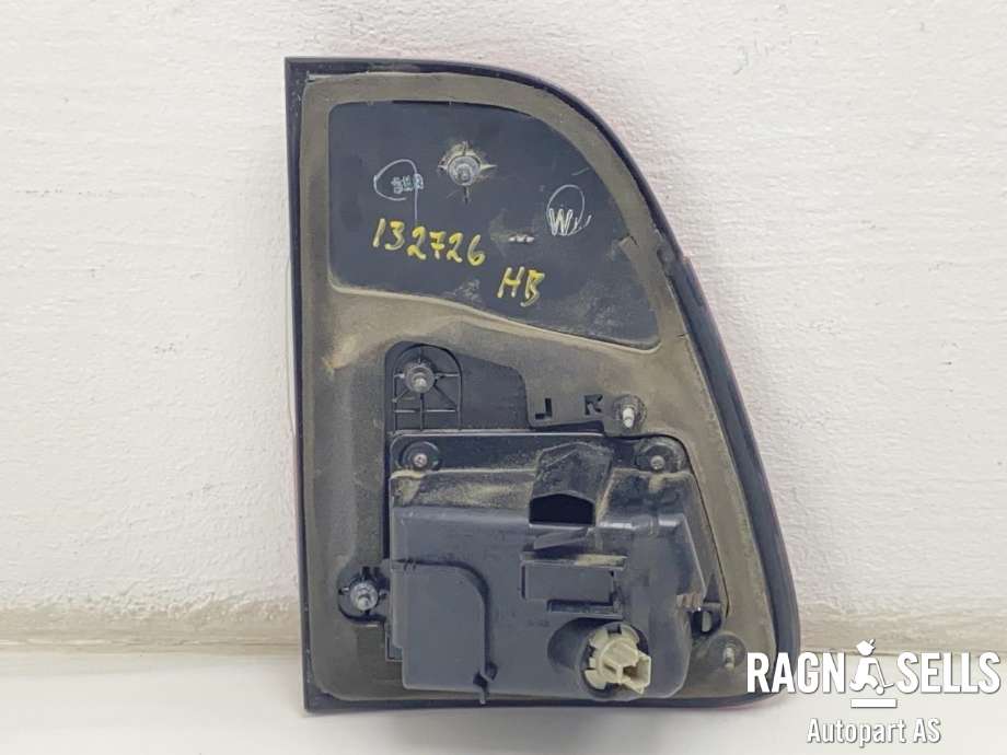 Baklykt høyre indre til Toyota Land Cruiser 100 1998-2007  (8158160140||8158160141)