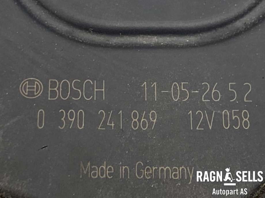 Viskermotor frontrute til Peugeot 308 2011-2013 (Type I, Fase 2)  (BOSCH|0 390 241 869|)