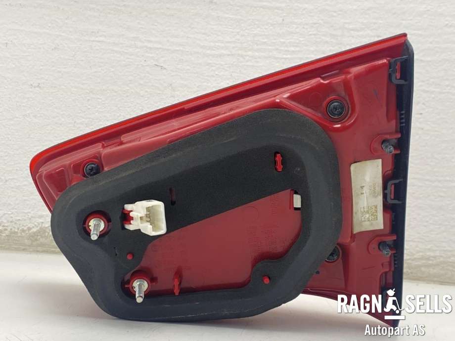 Baklykt venstre indre til Kia Sportage 2010-2016 (Type III)  (924053W610|)