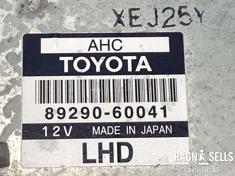 Styreenhet diverse til Toyota Land Cruiser 100 1998-2007  (8929060041|)