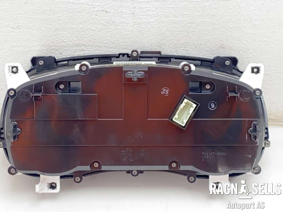 Instrumentpanel til Toyota Proace 2016-->> (Type II)  (98 311 687 80 00|SN2-0910058|)