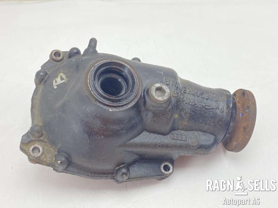 Kardang klokke foran til BMW X3 2007-2010 (Fase 2) (E83) (E83) (31 50 7 606 203|7 544 475|)