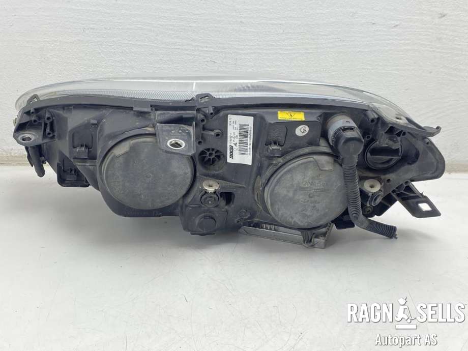 Frontlykt høyre xenon til Fiat Croma 2006-->>  (51824214|15D9-T2|1 307 329 250)