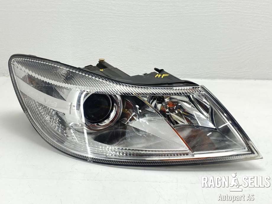 Frontlykt høyre halogen til Škoda Octavia, 2009-2013 (Type II, Fase 2)  (HELLA|1Z1 941 016 F)