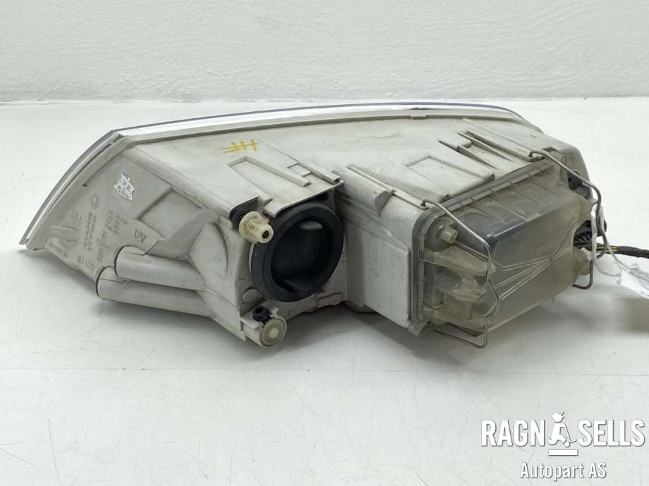 Frontlykt høyre halogen til Škoda Octavia 2005-2008 (Type II, Fase 1) (1Z1 941 018 Q|)