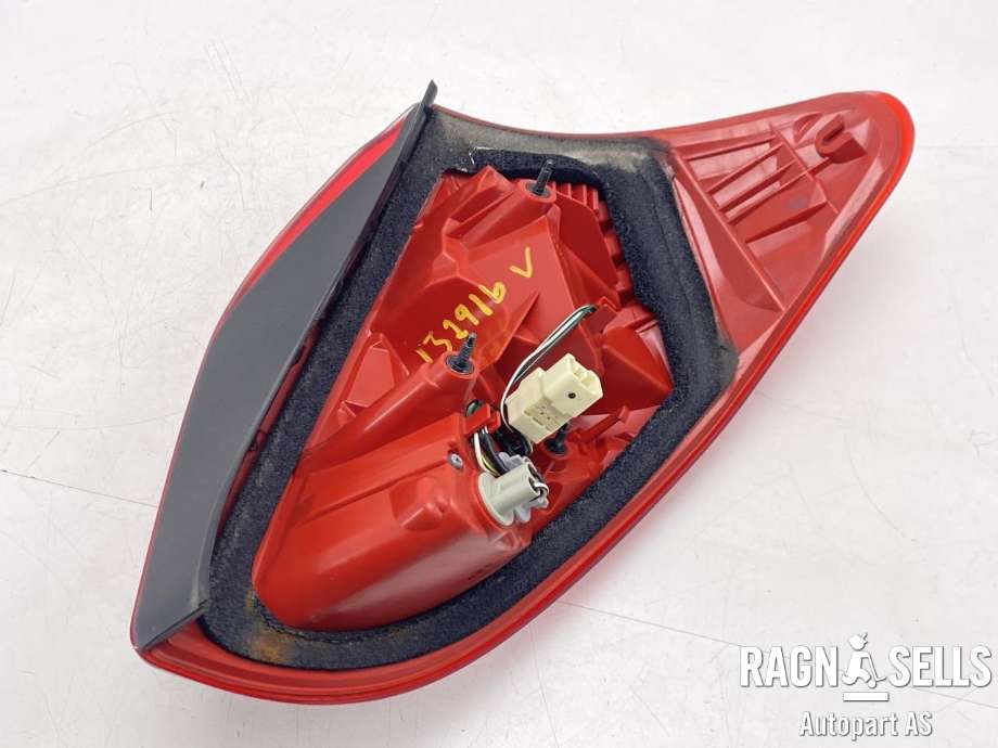 Baklykt venstre til Toyota RAV4 2009-2013 (Type III, Fase 2) (8156142120|)