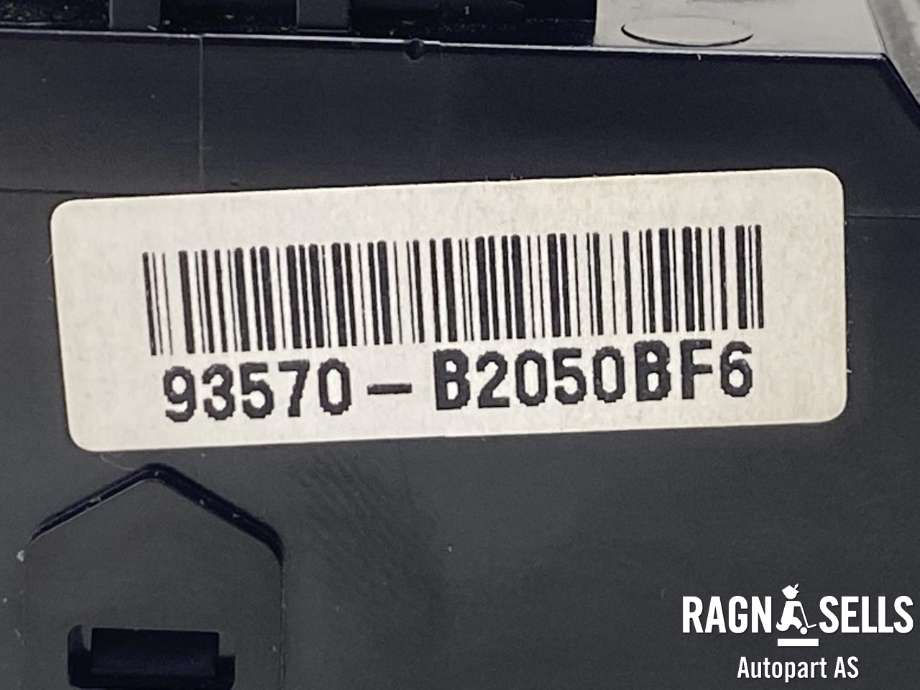 Bryter ruteheis førerdørspanel til Kia Soul 2014-2019 (Type II)  (93570B2050BF6|299130661|)