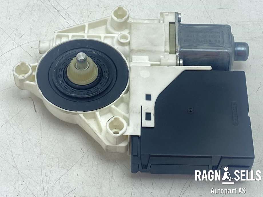 Ruteheis, kun motor, venstre foran til VW Tiguan 2011-2016 (Type I, Fase 2)  (5N0959701G|3C0959793C|0130822467)