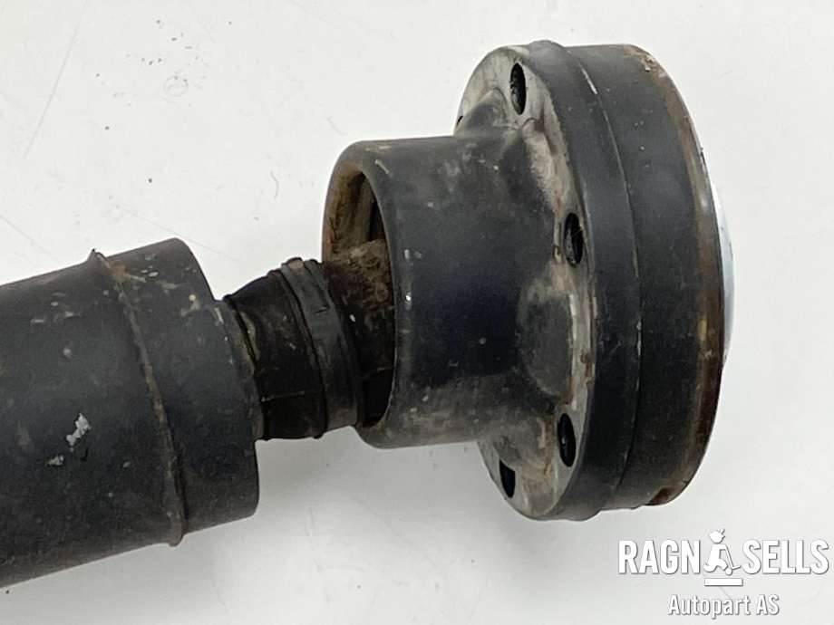 Mellomaksel til BMW 5-Serie 2003-2010 (E60/E61) (E60/E61) (26 10 7 573 493|)