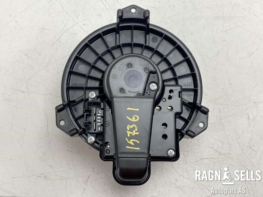 Varmeapparat motor til Toyota Yaris 2014-2020 (Type III, Fase 2)  (DENSO|871030D220|)