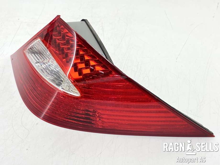 Baklykt høyre til Mercedes CLS 2004-2010 (C219) (C219) (|A2198200264)