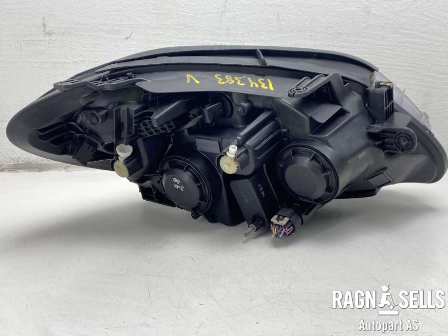 Frontlykt venstre halogen til Opel Mokka 2012-2016 (Type I, Fase 1)  (95095496|)