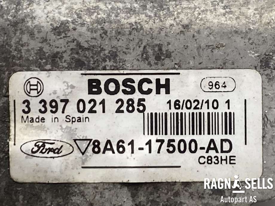 Viskermotor frontrute komplett m/overføring til Ford Fiesta 2008-2012 (Type VI, Fase 1)  (BOSCH|8A61-17K484-AG|8A61-17500-AD|1753741|1698869|3397021285|0390241548|8A6117B571AA|8A61-17B571-AB|)