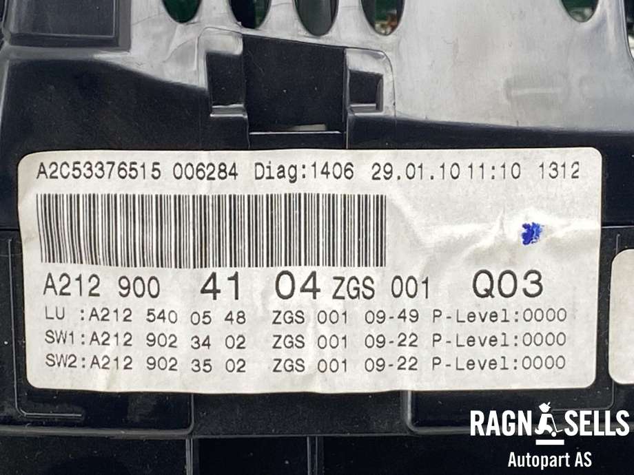 Instrumentpanel til Mercedes E-Klasse 2009-2013 (Fase 1) (W212) (W212) (A2129004104|)