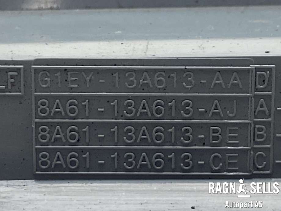 Baklykt bremselys bakrute til Ford Focus 2014-2018 (Type III, Fase 2)  (8A61-13A613-CF||2085750|8A61-13A613-AJ|8A61-13A613-BE|8A61-13A613-CE)