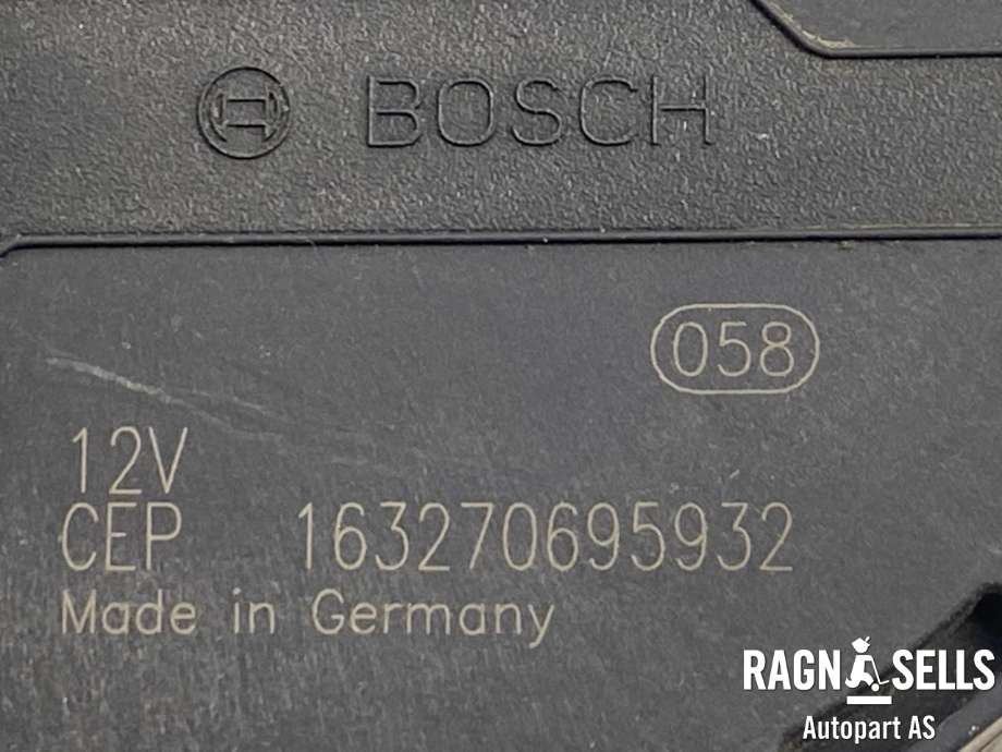 Viskermotor foran høyre til Ford Focus 2014-2018 (Type III, Fase 2)  (BOSCH|BM5117504BL|)