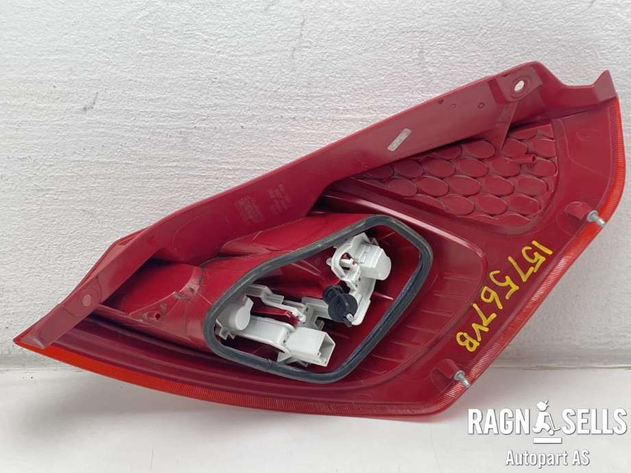 Baklykt venstre til Ford Fiesta 2008-2012 (Type VI, Fase 1)  (8A61-13A603-AB||1709553)