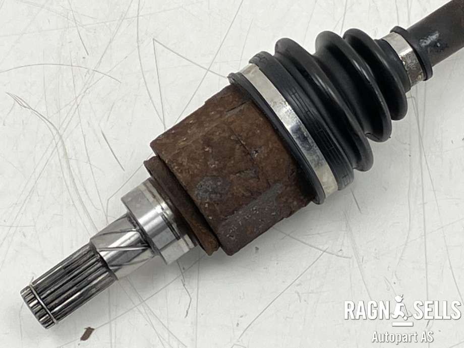 Drivaksel venstre bak til Nissan Qashqai 2007-2010 (Type I, Fase 1)  (|39600JD60B| 39600JD60A)