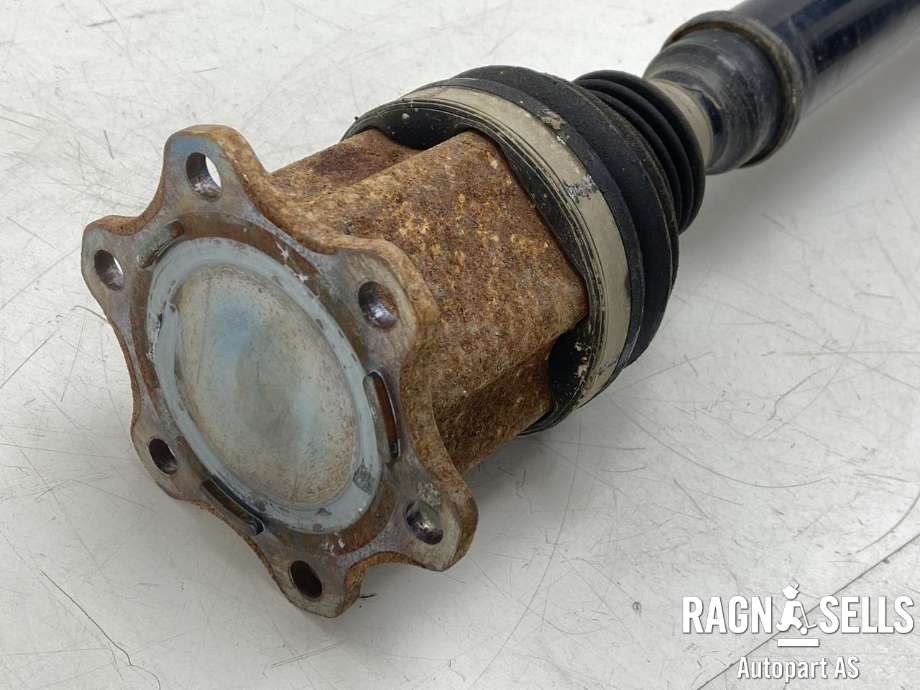 Drivaksel høyre foran, diesel/automat til VW Touran 2010-2015 (Type I, Fase 3)  (3AA 407 272 A|3AA 407 452 AX|)