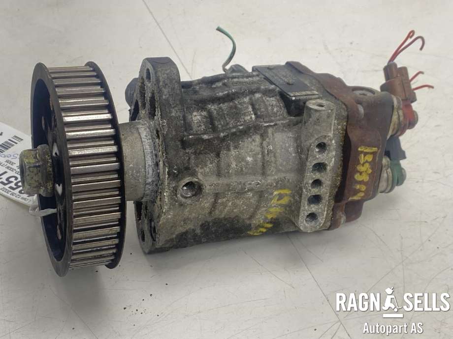 Dieselpumpe til Toyota RAV4 2000-2006 (Type II)  (2210027010|)