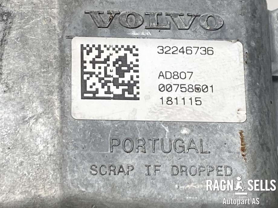 Rattaksel til Volvo XC90 2015-2025 (Type II)  (32246784|32246736|18112801886)