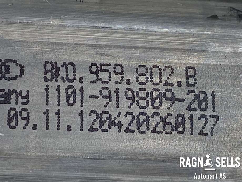 Ruteheis høyre foran til Audi Q5 2012-2017 (Type I, Fase 2)  (8K0 959 802 B|)