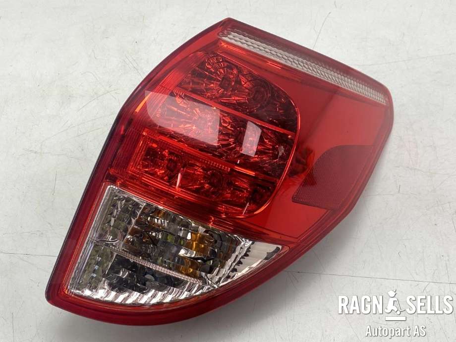 Baklykt høyre til Toyota RAV4 2006-2009 (Type III, Fase 1)  (8155142090|)