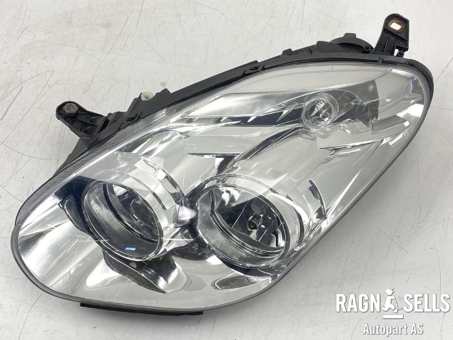 Frontlykt venstre halogen til Opel Combo D 2012-2018  (1216704|51909056|)