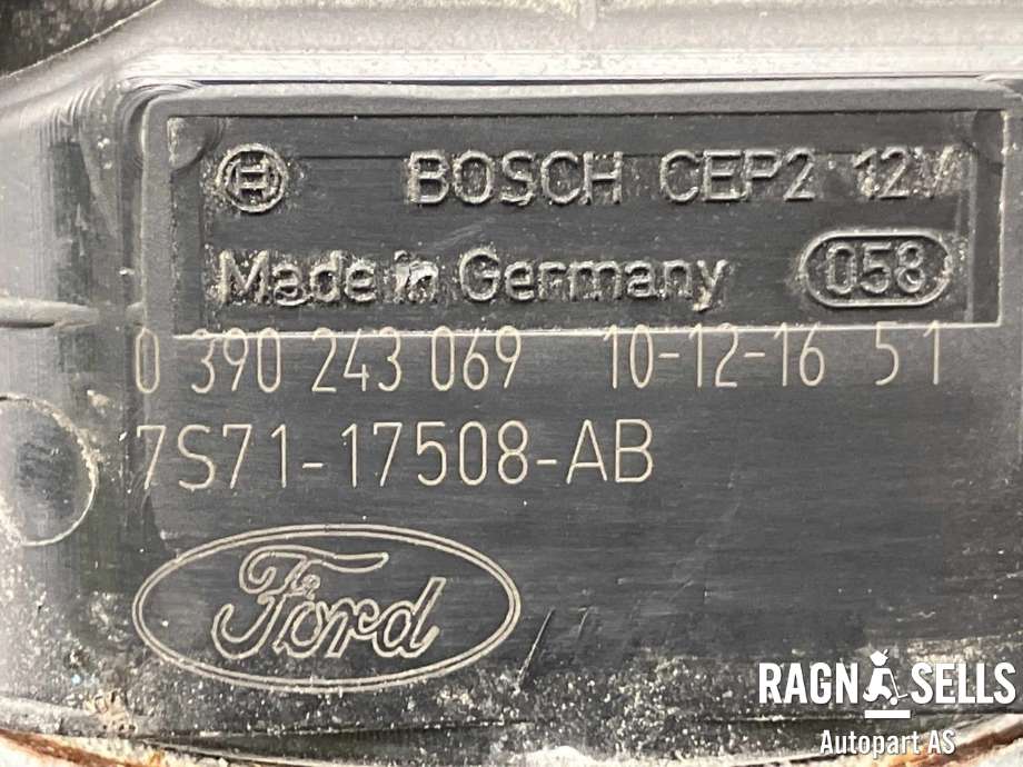 Viskermotor frontrute komplett m/overføring til Ford Mondeo 2011-2014 (Type IV, Fase 2)  (BOSCH|7S71-17K484-AD||1694757|7S71-17508-AB|3397021374|0390243069)