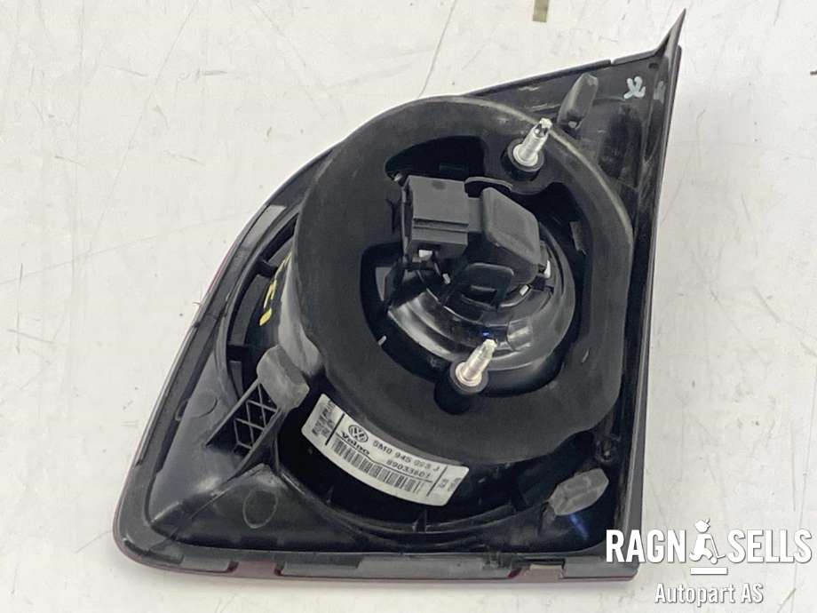 Baklykt venstre indre til VW Golf, Plus/Cross 2005-2009 (Fase 1)  (5M0945093J|)
