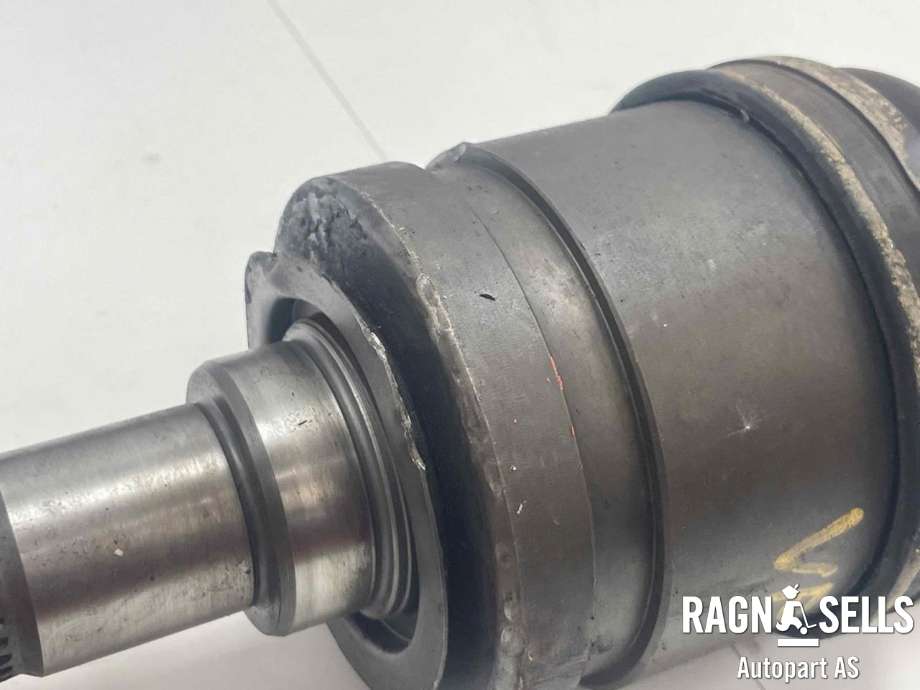 Drivaksel venstre foran, diesel/automat til Toyota Hilux 2012-2016 (434300K050|)