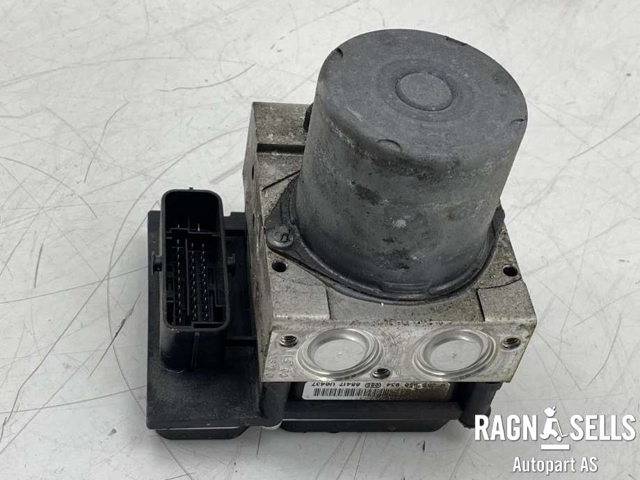 ABS sentral til Audi A4, 2007-2014 (Type IV) (B8) (B8) (8K0 614 517 BD)