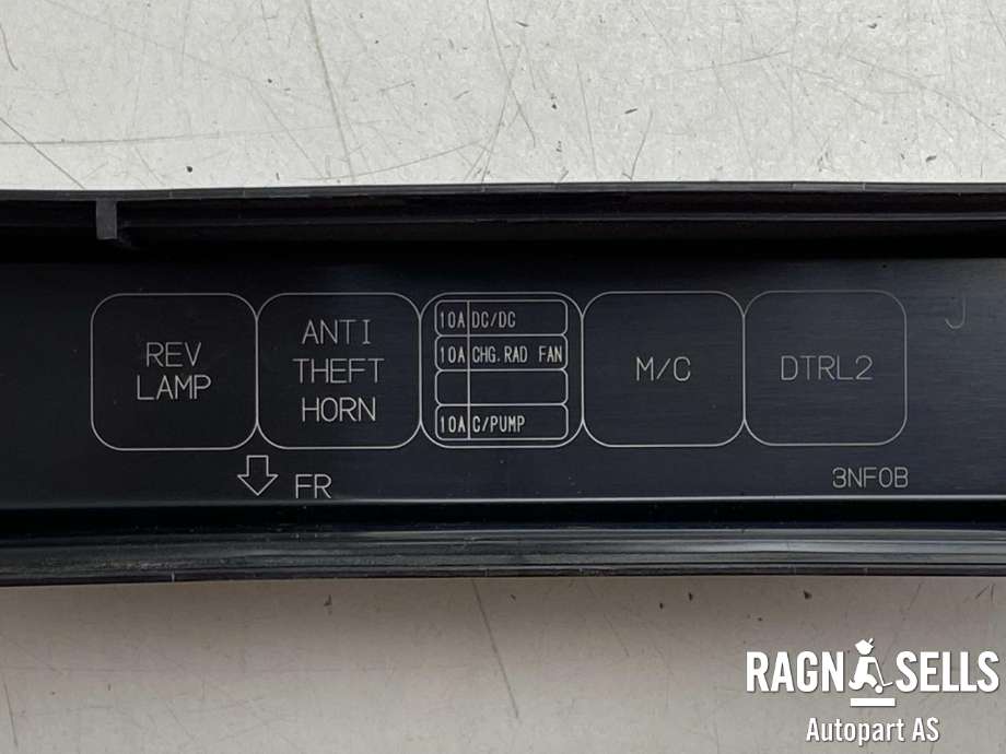 Sikringsboks motorrom til Nissan Leaf 2011-2017 (Type I)  (2438351E00|63564307|243823NF0B)