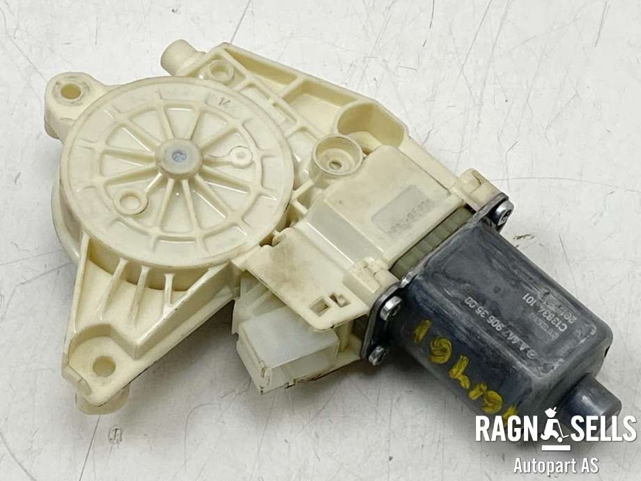 Ruteheis, kun motor, venstre foran til Mercedes Vito 2014-->> (W447) (W447) (A4479063500|)