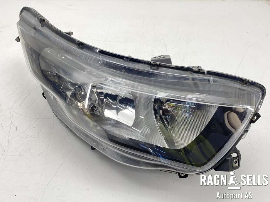 Frontlykt høyre halogen til Iveco Daily, 2014-->> (Type VI)  (5801473749)
