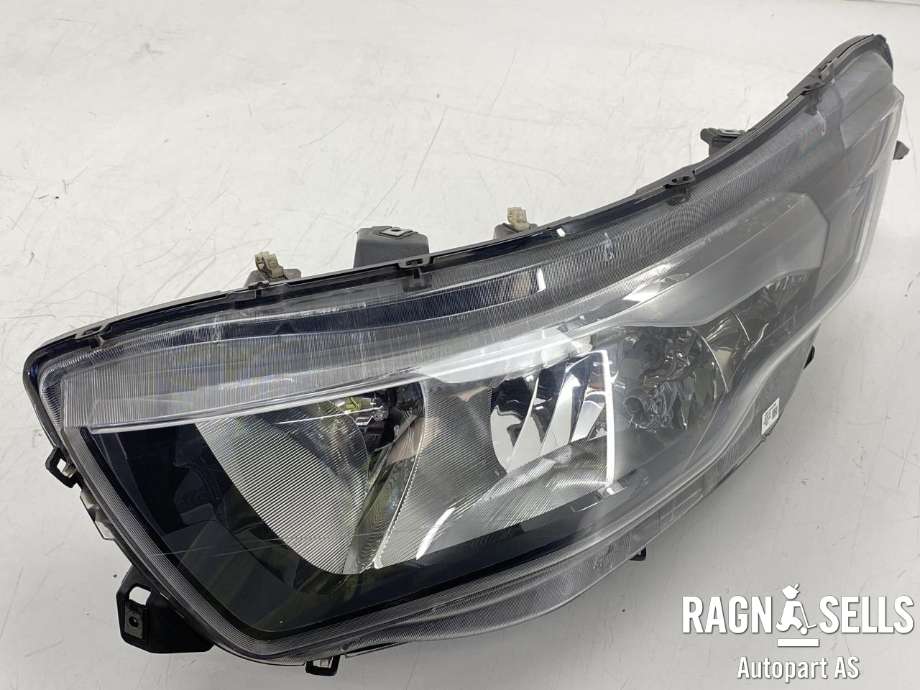 Frontlykt venstre halogen til Iveco Daily, 2014-->> (Type VI)  (5801473750)