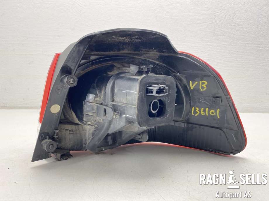 Baklykt venstre ytre til VW Golf VI 2008-2012  (VALEO|5K0 945 095 E|)