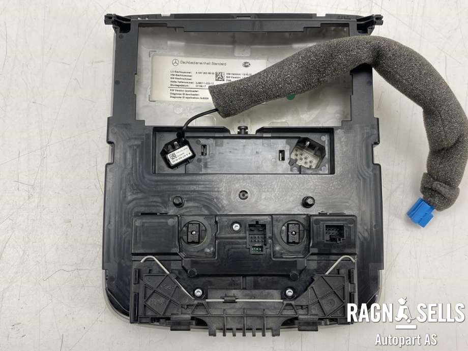 Taklyspanel til Mercedes Vito 2014-->> (W447) (W447) (HELLA|A 447 900 69 00 7H52|A4479006900|)