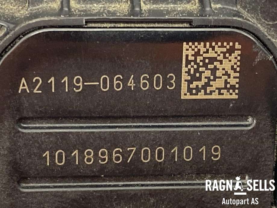 Pedal gass til Tesla Model 3 2018-2023 (Fase 1)  (1044695-00-A|)