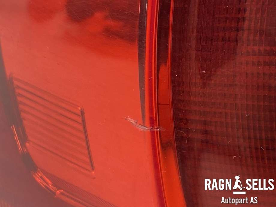 Baklykt venstre ytre til VW Tiguan 2011-2016 (Type I, Fase 2)  (5N0 945 095 Q|)