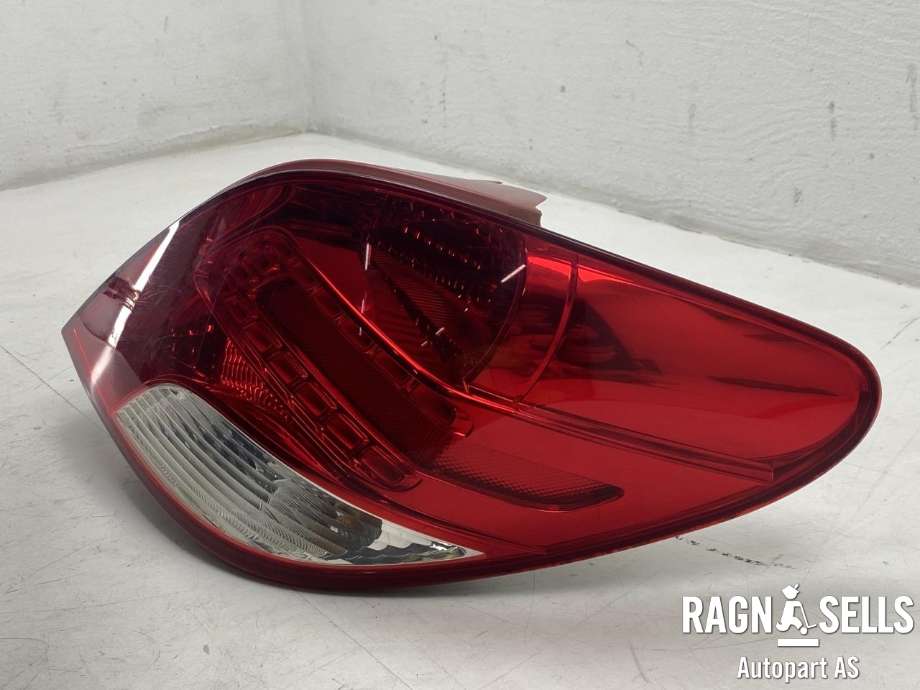 Baklykt høyre ytre til Peugeot 207 2006-2012  (6351 HQ|)