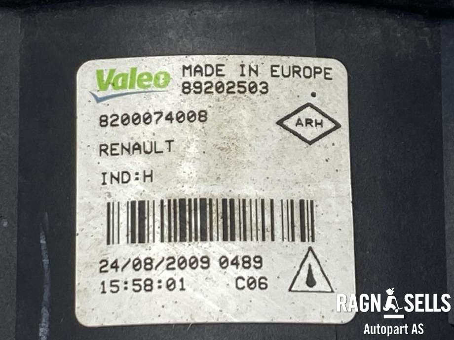 Tåkelykt venstre foran til Renault Megane 2009-2016 Type III  (8200074008|89202503|)