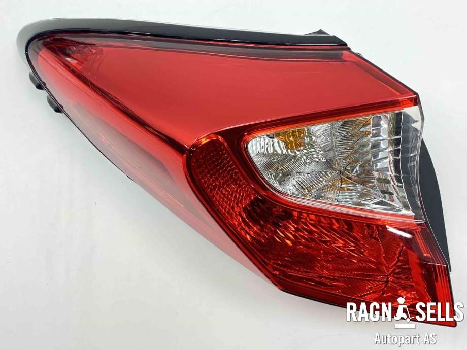Baklykt venstre ytre til Toyota C-HR 2016-->>  (81561F4010|)