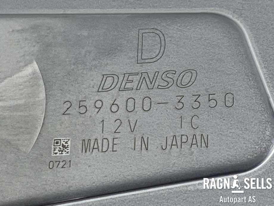 Viskermotor bakrute til Suzuki Swift 2017-->>  (DENSO|2596003350|)