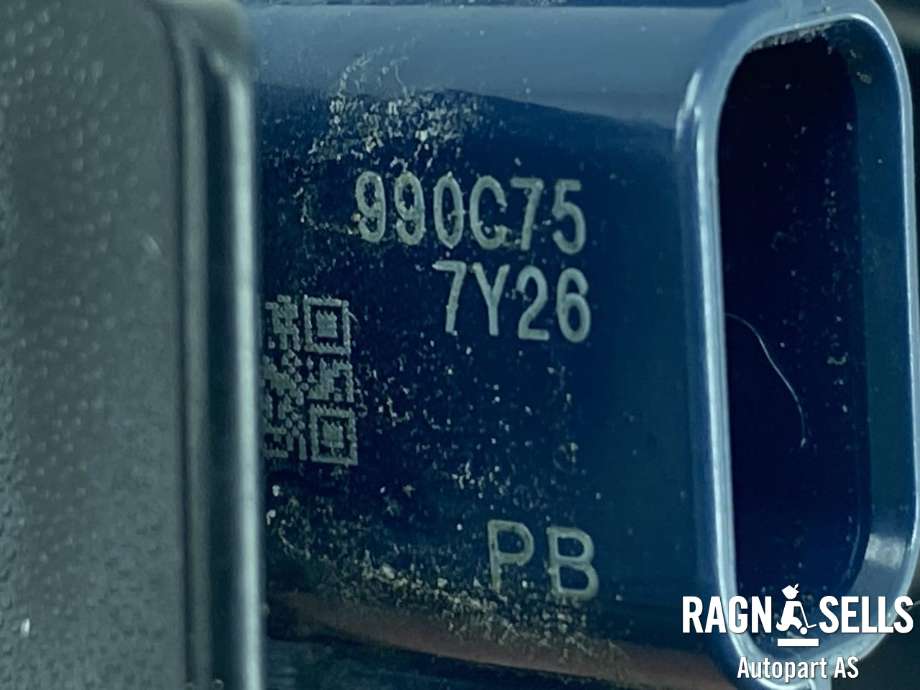 Parkeringssensor foran til Mitsubishi Outlander 2015-->> (Type III, Fase 2)  (990C75|)