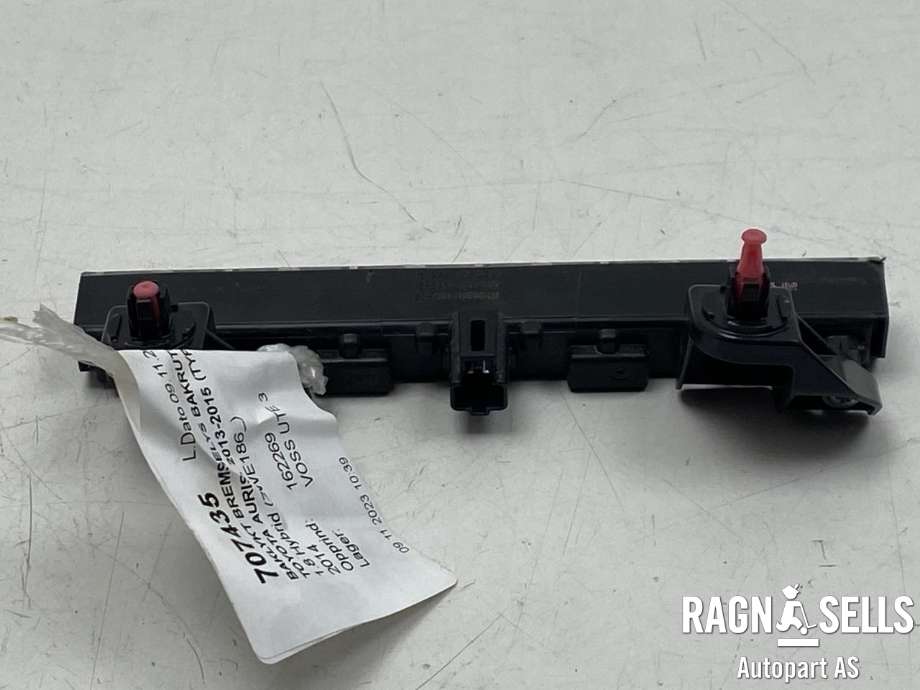 Baklykt bremselys bakrute til Toyota Auris 2013-2015 (Type II, Fase 1)  (8157012440|)
