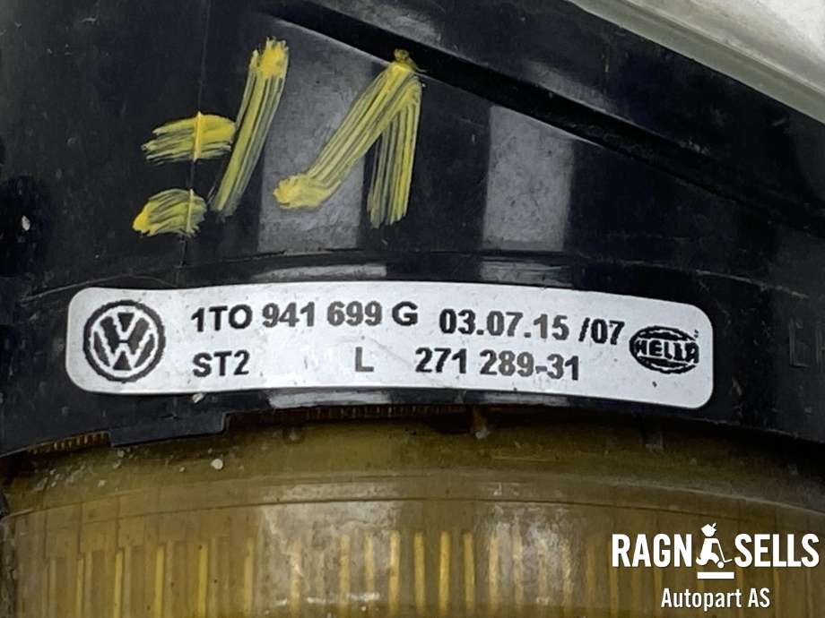 Tåkelykt venstre foran til VW Tiguan 2007-2011 (Type I, Fase 1)  (HELLA|1T0941699G|1T0 941 699 C|6C0 941 699)