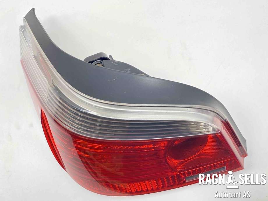 Baklykt venstre til BMW 5-Serie 2003-2010 (E60/E61) (E60/E61) (63 21 7 165 737|)