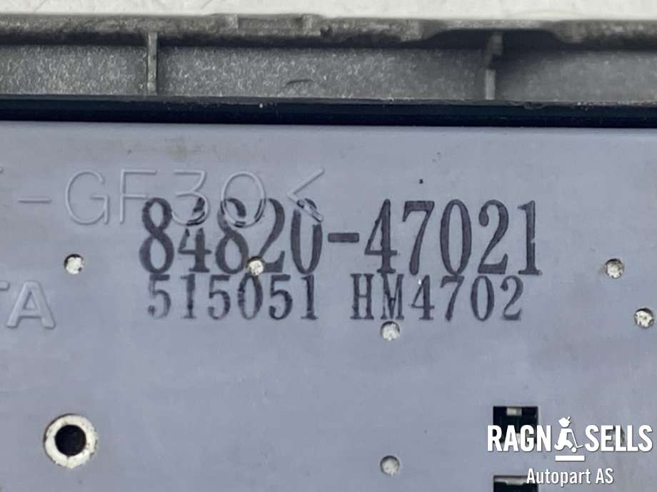 Bryter ruteheis førerdørspanel til Toyota Auris 2007-2010 (Type I, Fase 1)  (8482002230|)